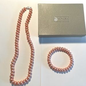 Honors Pearl Necklace and Stretch Bracelet Set in Baby Pink